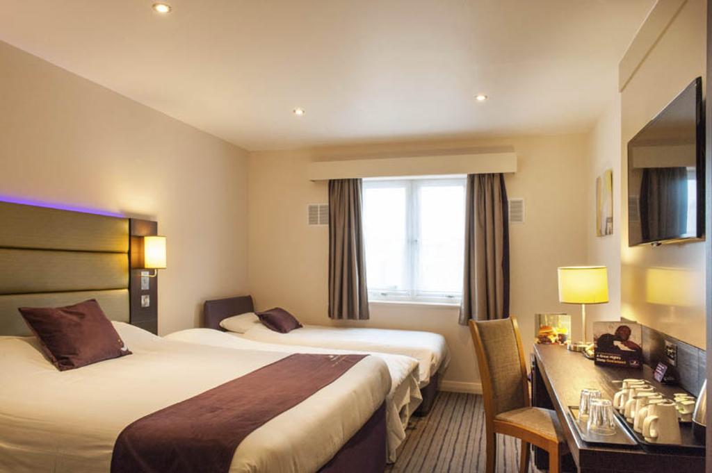 Premier Inn Wirral - Heswall Exteriör bild
